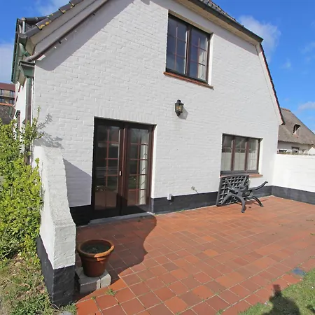 Holiday home Dewittelaan 20